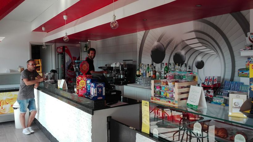 Imagen del bar/restaurante del Hotel Villaggio Camping Costa d\'Argento. Foto 4