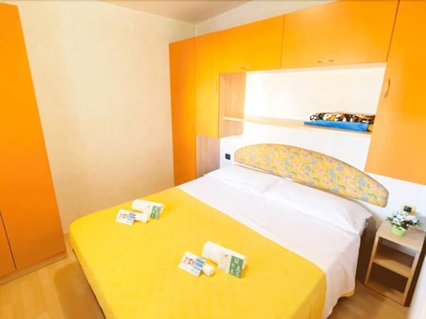 Imagen de la habitación del Hotel Villaggio Camping Duca Amedeo. Foto 5