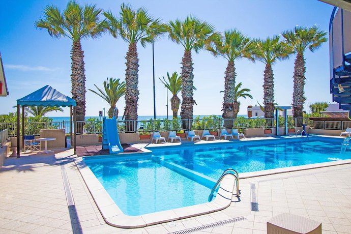 Imagen general del Hotel Villaggio Camping Duca Amedeo. Foto 1