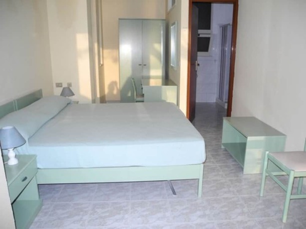 Imagen de la habitación del Hotel Villaggio Capo Alaua. Foto 10
