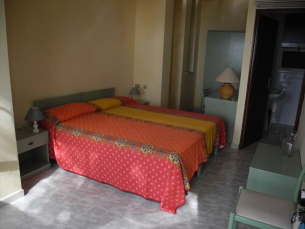 Imagen de la habitación del Hotel Villaggio Capo Alaua. Foto 13