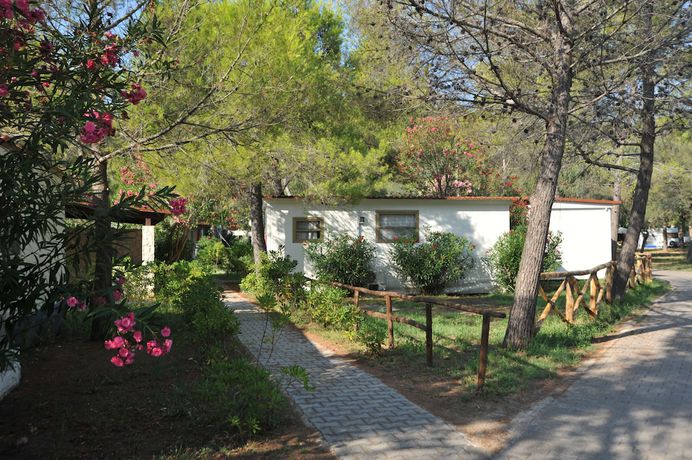 Imagen de los interiores del Hotel Villaggio Capo Vieste Camping. Foto 17