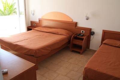 Imagen de la habitación del Hotel Villaggio Club Altalia. Foto 4