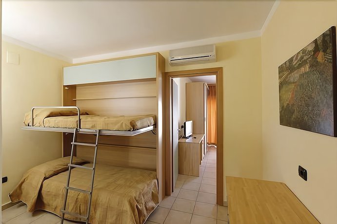 Imagen de la habitación del Hotel Villaggio Club Eden. Foto 2
