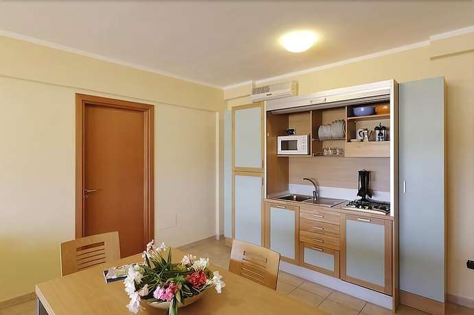 Imagen de la habitación del Hotel Villaggio Club Eden. Foto 15