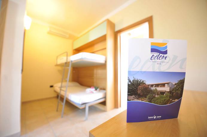 Imagen de la habitación del Hotel Villaggio Club Eden. Foto 16