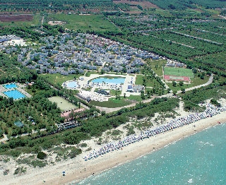 Imagen general del Hotel Villaggio Club Torre Rinalda. Foto 4