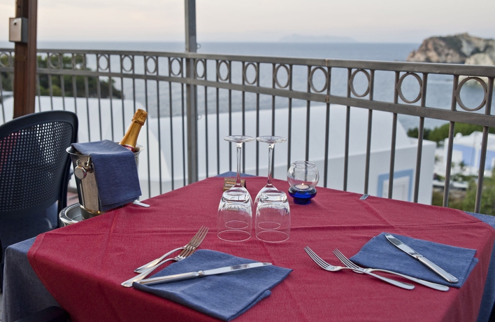 Imagen del bar/restaurante del Hotel Villaggio Dei Pescatori. Foto 3