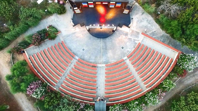 Imagen del bar/restaurante del Hotel Villaggio Dei Pini. Foto 6