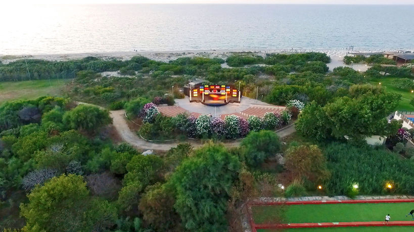 Imagen de la piscina del Hotel Villaggio Dei Pini. Foto 12