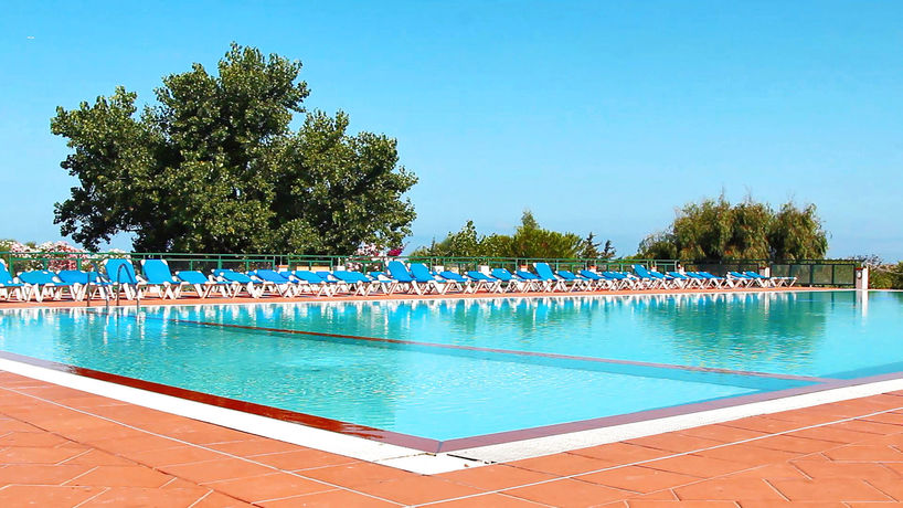 Imagen general del Hotel Villaggio Dei Pini. Foto 5