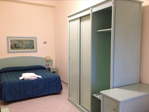 Imagen de la habitación del Hotel Villaggio Della Mercede. Foto 10