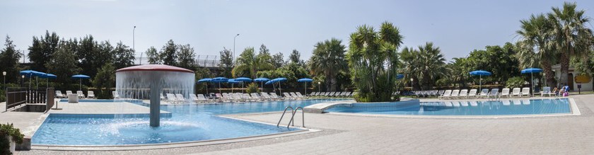 Imagen de la piscina del Hotel Villaggio Eurolido. Foto 18