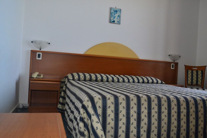 Imagen de la habitación del Hotel Villaggio Eurolido. Foto 9