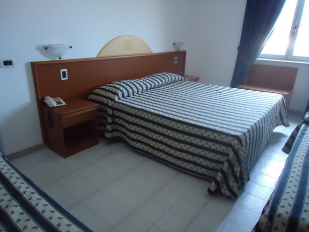 Imagen de la habitación del Hotel Villaggio Eurolido. Foto 10