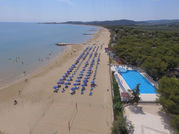 Imagen general del Hotel Villaggio Gabbiano Beach. Foto 1