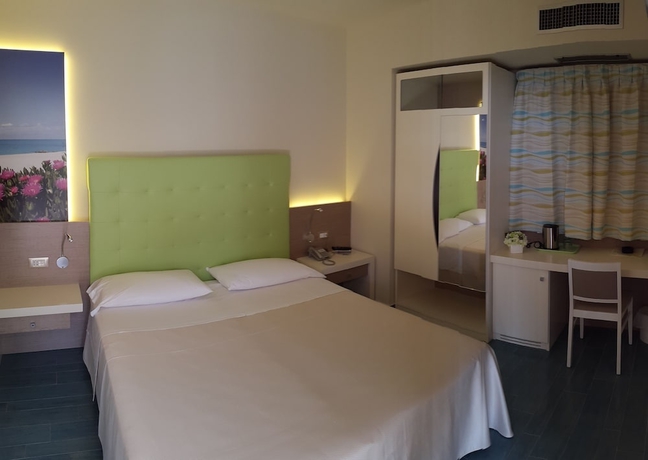 Imagen de la habitación del Hotel Villaggio Il Gabbiano. Foto 9