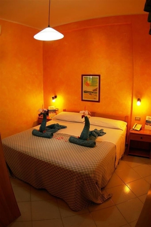 Imagen de la habitación del Hotel Villaggio Il Gabbiano. Foto 10