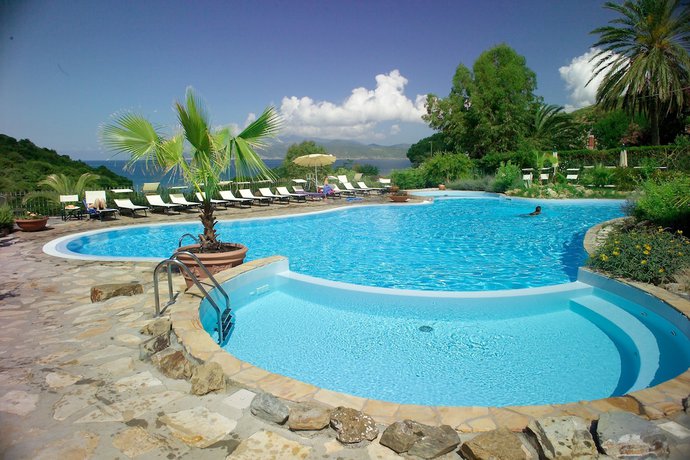 Imagen general del Hotel Villaggio Innamorata - Villa Gisella. Foto 3