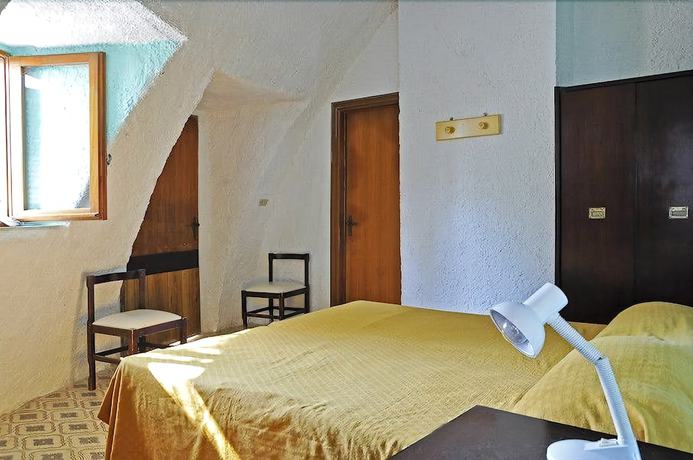 Imagen de la habitación del Hotel Villaggio Irene. Foto 3