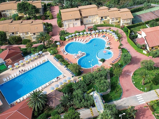 Imagen general del Hotel Villaggio La Pace Hotel. Foto 6