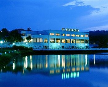Imagen de los exteriores del Hotel Villaggio La Pescaccia. Foto 11