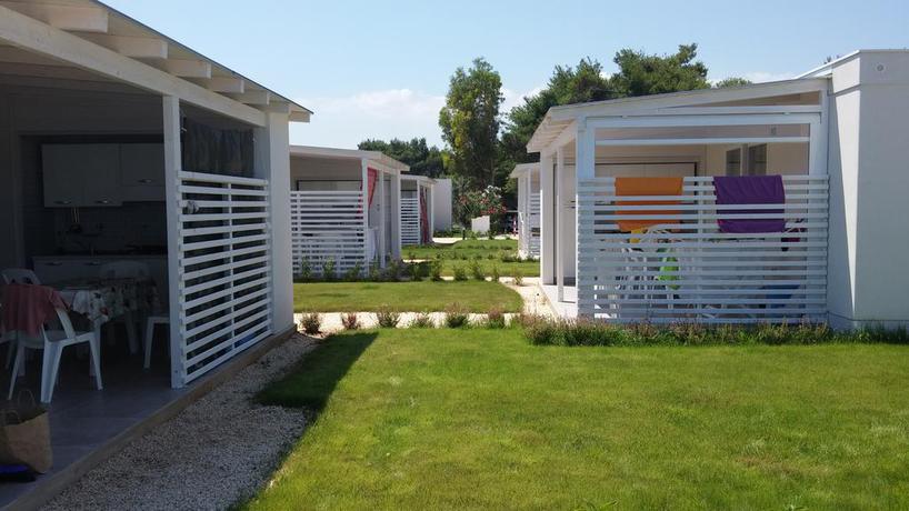 Imagen de los exteriores del Hotel Villaggio Le Diomedee. Foto 10