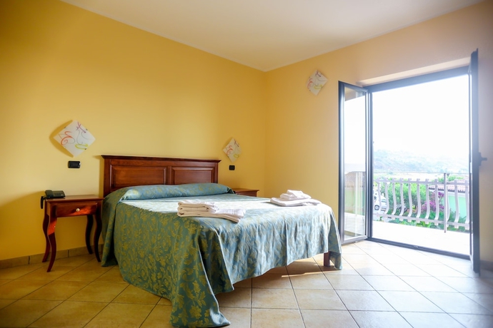 Imagen de la habitación del Hotel Villaggio Lido San Giuseppe. Foto 9