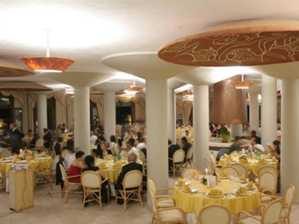 Imagen general del Hotel Villaggio Marco Polo, Santa Domenica. Foto 9