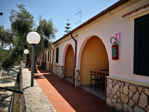 Imagen general del Hotel Villaggio Mare Blu. Foto 13