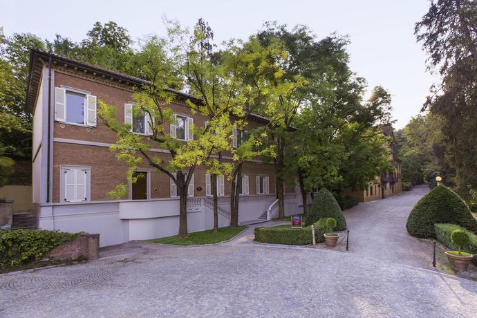 Imagen de los exteriores del Hotel Villaggio Narrante - Le Case Dei Conti Mirafiore. Foto 15