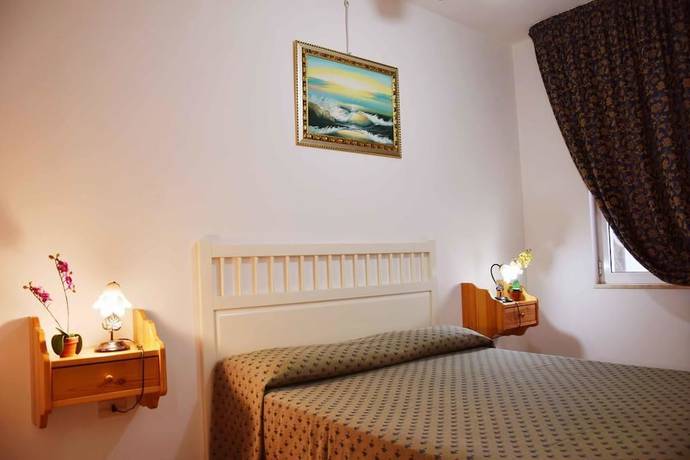 Imagen de la habitación del Hotel Villaggio Pineta al Mare - Campground. Foto 6