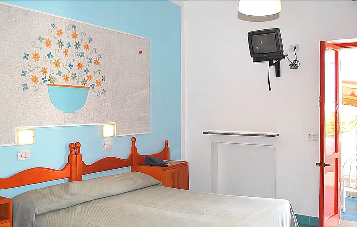 Imagen de la habitación del Hotel Villaggio Plaia. Foto 5