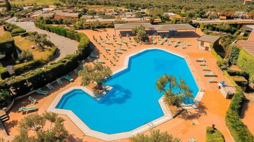 Imagen general del Hotel Villaggio Porto Rhoca. Foto 5