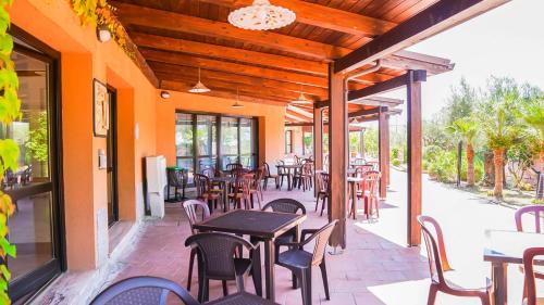 Imagen general del Hotel Villaggio Porto Rhoca. Foto 9