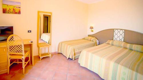 Imagen general del Hotel Villaggio Porto Rhoca. Foto 14