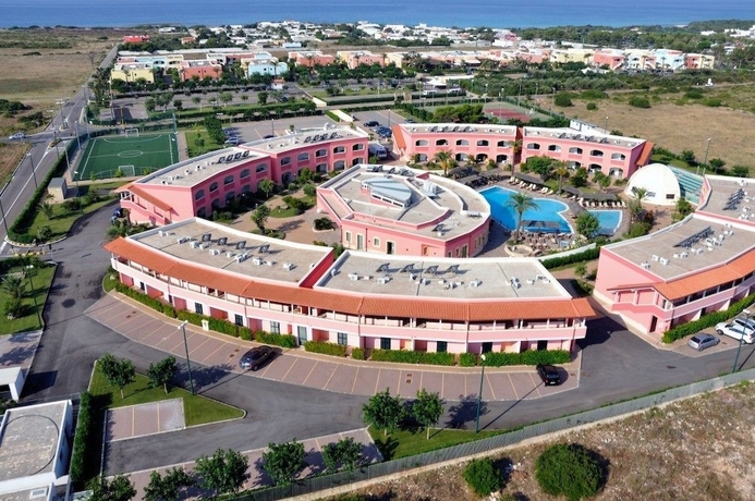 Imagen general del Hotel Villaggio Punta Grossa. Foto 1