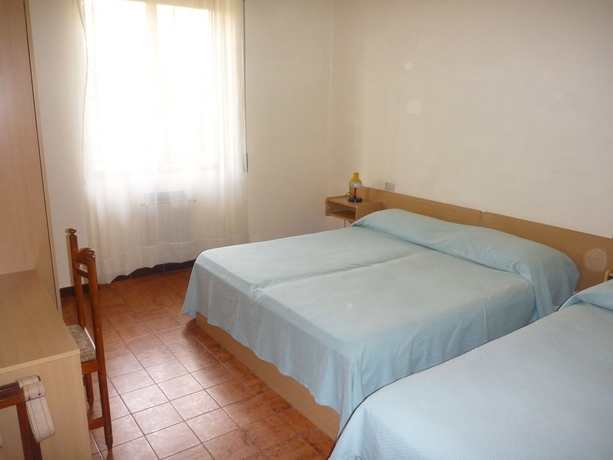 Imagen de la habitación del Hotel Villaggio RTA Borgoverde. Foto 7