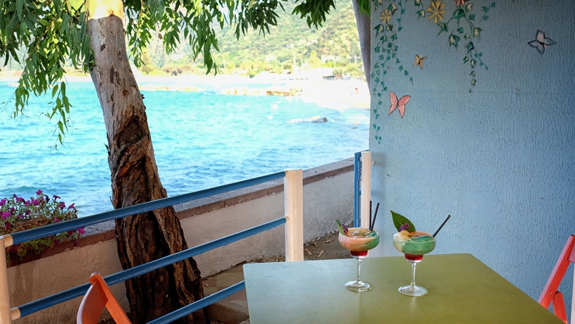 Imagen de los interiores del Hotel Villaggio Residence Testa Di Monaco. Foto 19