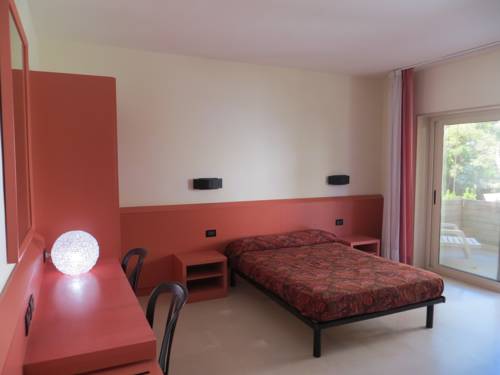 Imagen de la habitación del Hotel Villaggio Ripa. Foto 8