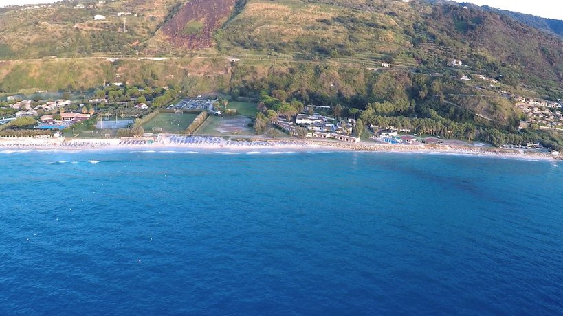 Imagen de los exteriores del Hotel Villaggio Sabbie Bianche. Foto 13