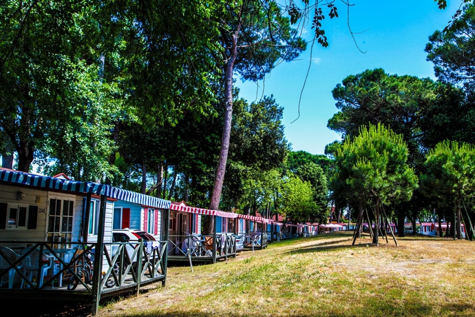 Imagen de los exteriores del Hotel Villaggio San Francesco - Campground. Foto 15