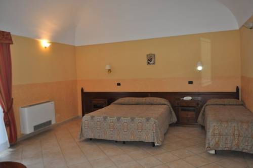Imagen de la habitación del Hotel Villaggio Santa Lucia. Foto 2