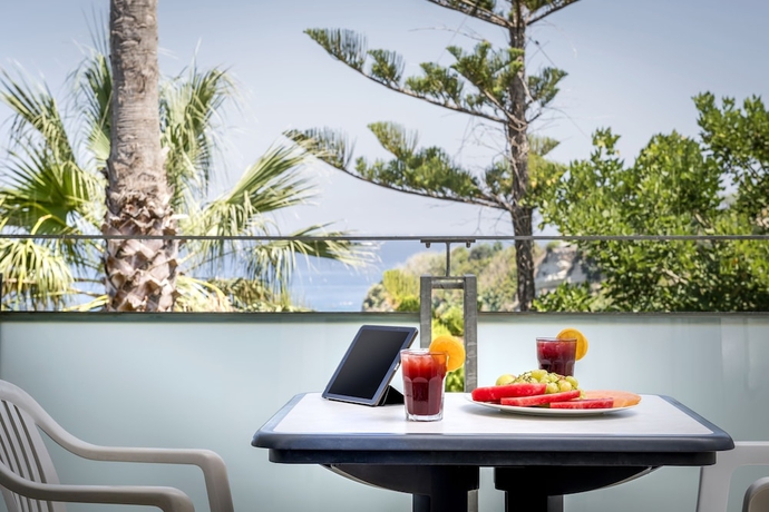 Imagen de la habitación del Hotel Villaggio Stromboli. Foto 5