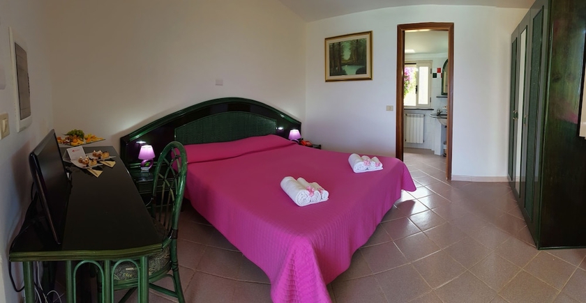 Imagen de la habitación del Hotel Villaggio Stromboli. Foto 10