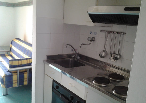 Imagen de la habitación del Hotel Villaggio Torre Macauda. Foto 9