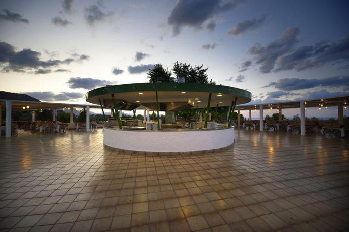 Imagen de los interiores del Hotel Villaggio Torre Normanna. Foto 6