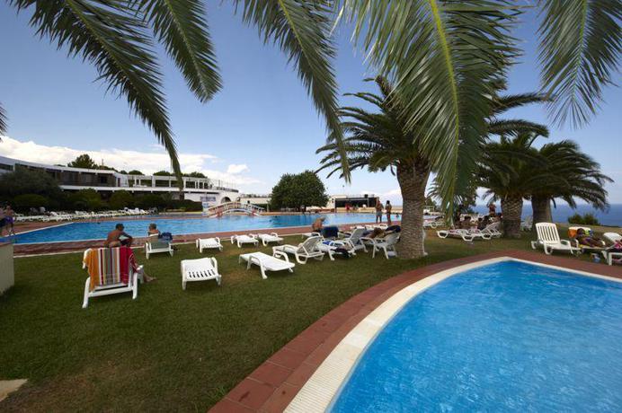 Imagen de la piscina del Hotel Villaggio Torre Normanna. Foto 10