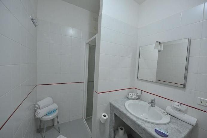 Imagen general del Hotel Villaggio Torre del Faro. Foto 6