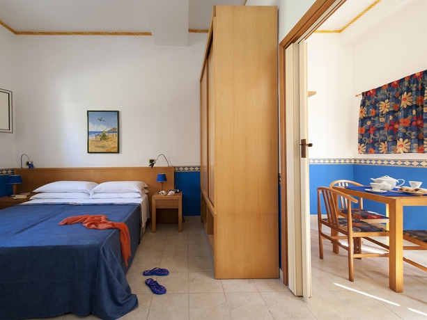 Imagen de la habitación del Hotel Villaggio Turistico Internazionale La Plaja. Foto 4